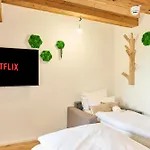 Wood World Luxury Ii Massage - Bergblick - Parken - Kueche - Light Show - Trampolin Lejlighed Markdorf